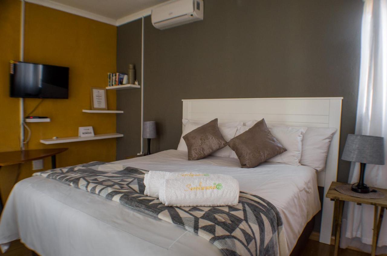 Seroloana Guest House Rustenburg Exterior photo